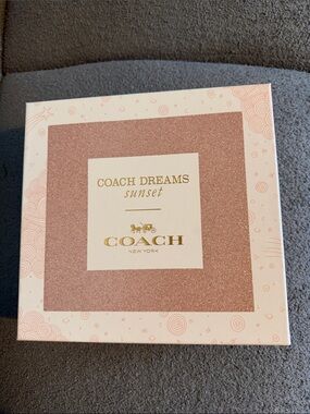 Coach Glitter Gift Box - Rose Gold, White & Gold Logo